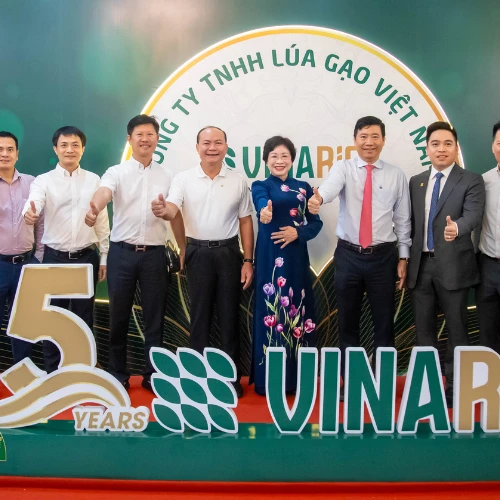 Vietnam rice exporters 9